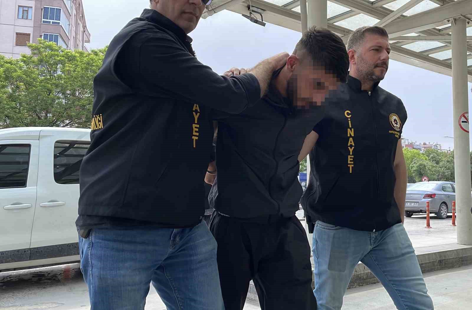 Annesinin sevgilisini öldürüp kaçan zanlı yakalandı
