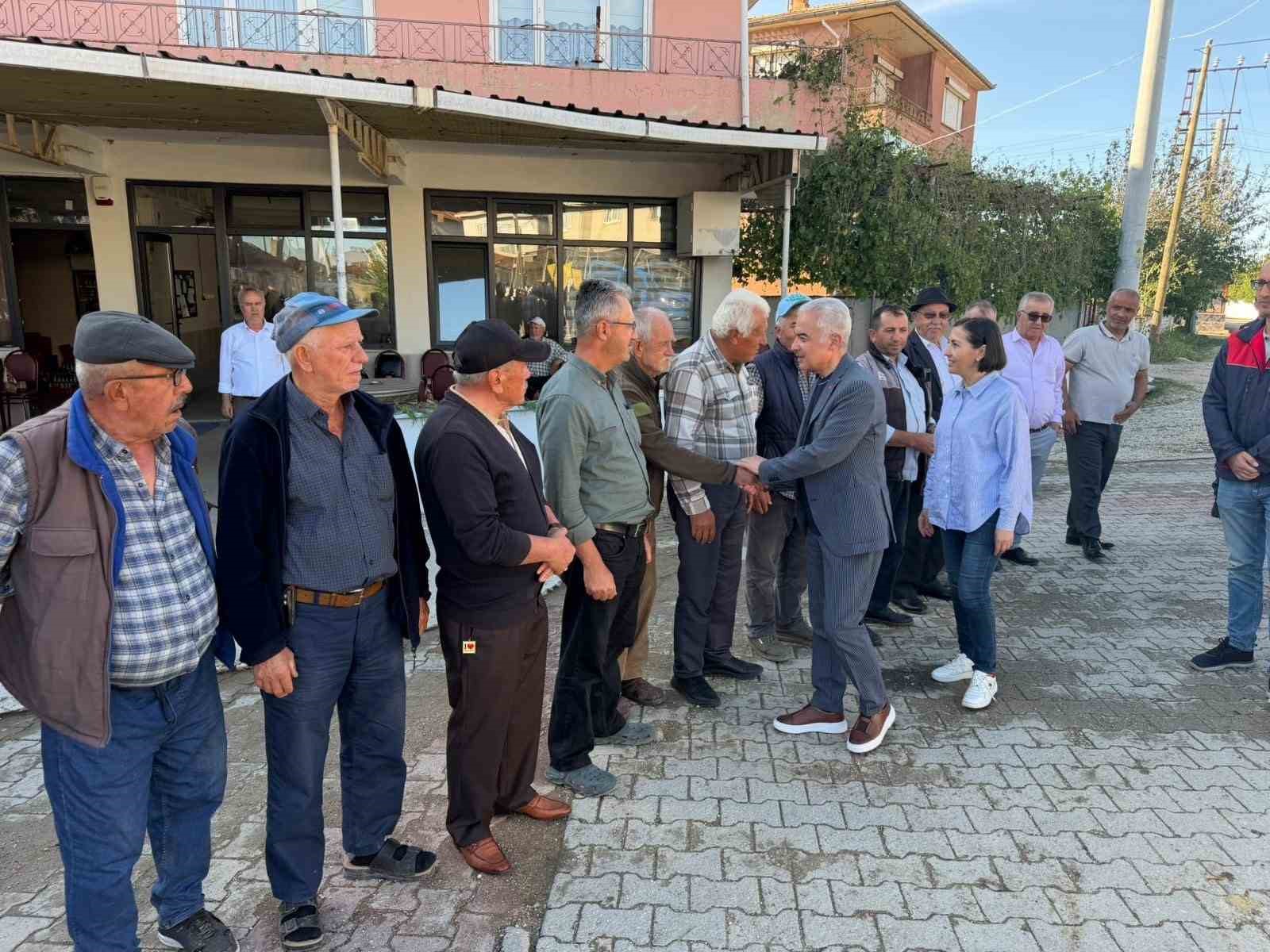 Vali Turan, doludan etkilenen Dokuzhöyük köyünde incelemelerde bulundu
