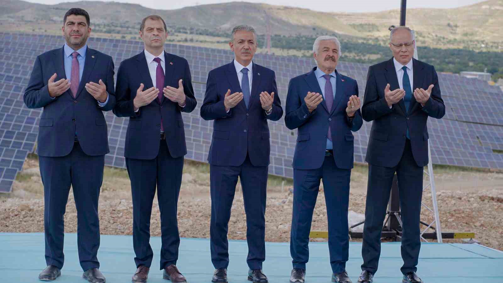 Cumhurbaşkanı Erdoğan, Mardin’deki Artuklu Depolamalı GES açılışına canlı yayınla bağlandı
