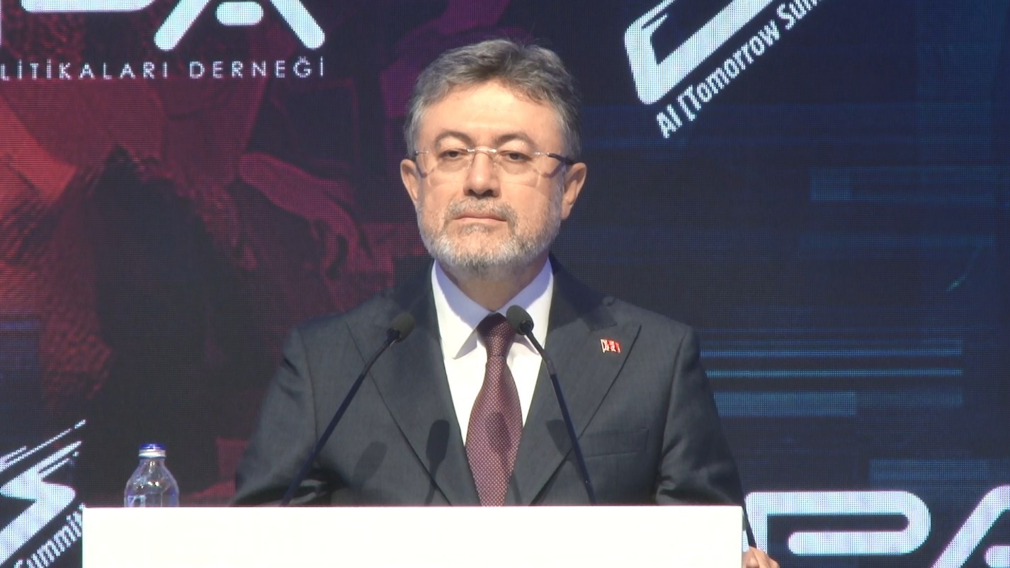 Bakan Yumaklı: "Tarım ve Orman Sektöründe Yapay Zeka Destekli Dijital Dönüşüm Strateji Belgesi ve Eylem Planımızı hazırladık"
