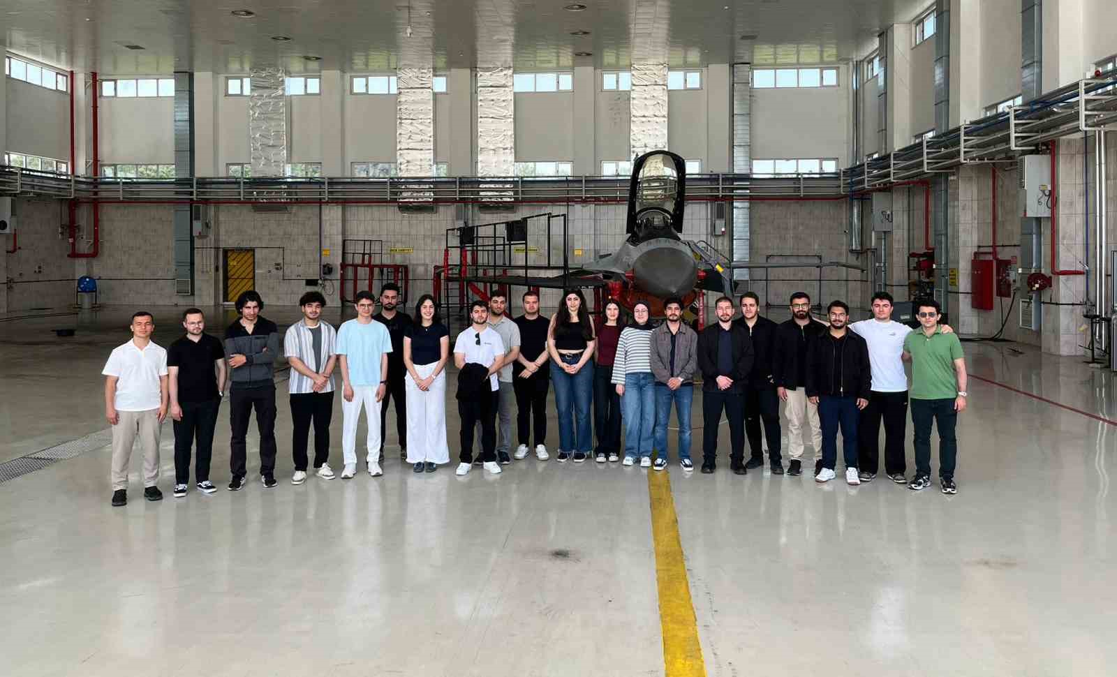 Geleceğin mühendisleri çelik kanatlarla buluştu
