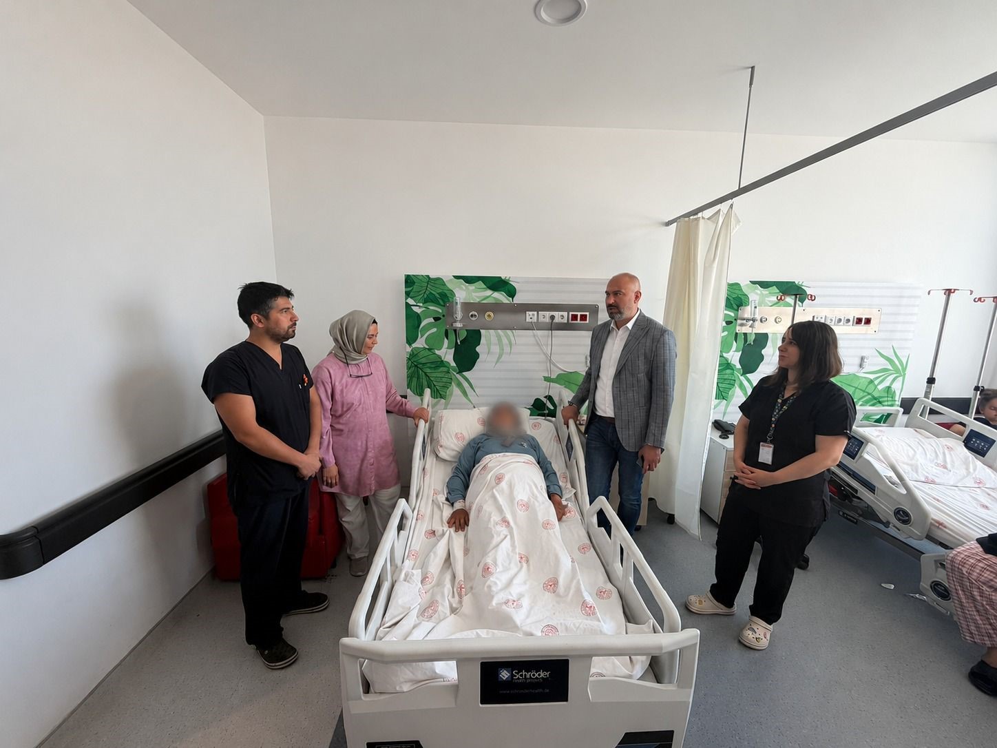 Niğde’de hastanın vücudundaki 7 kiloluk dev tümör başarıyla alındı
