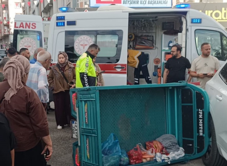 Beyşehir’deki iki ayrı kazada 4 kişi yaralandı
