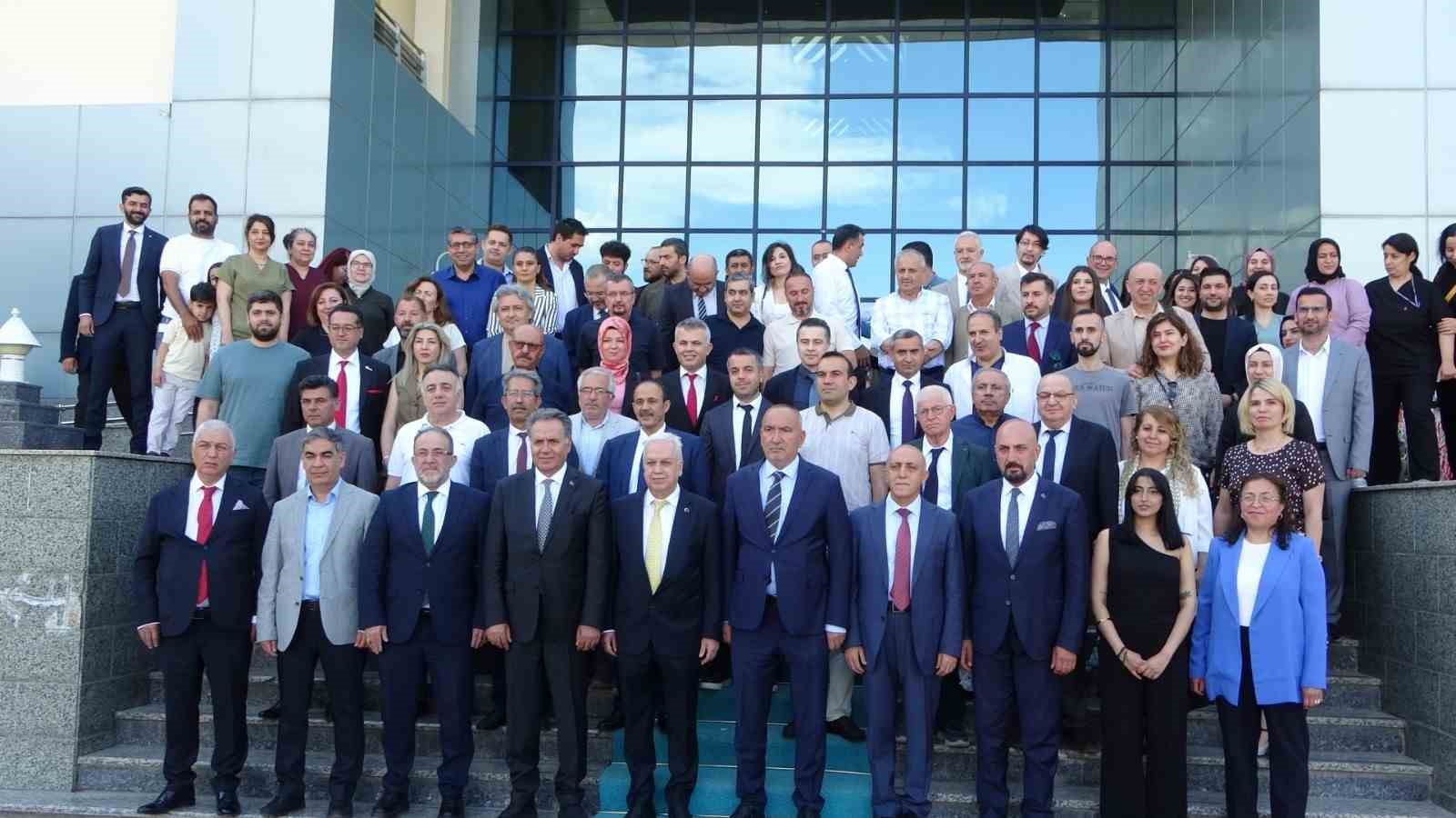 İnönü Üniversitesi, karaciğer naklinde 25. yılı geride kaldı
