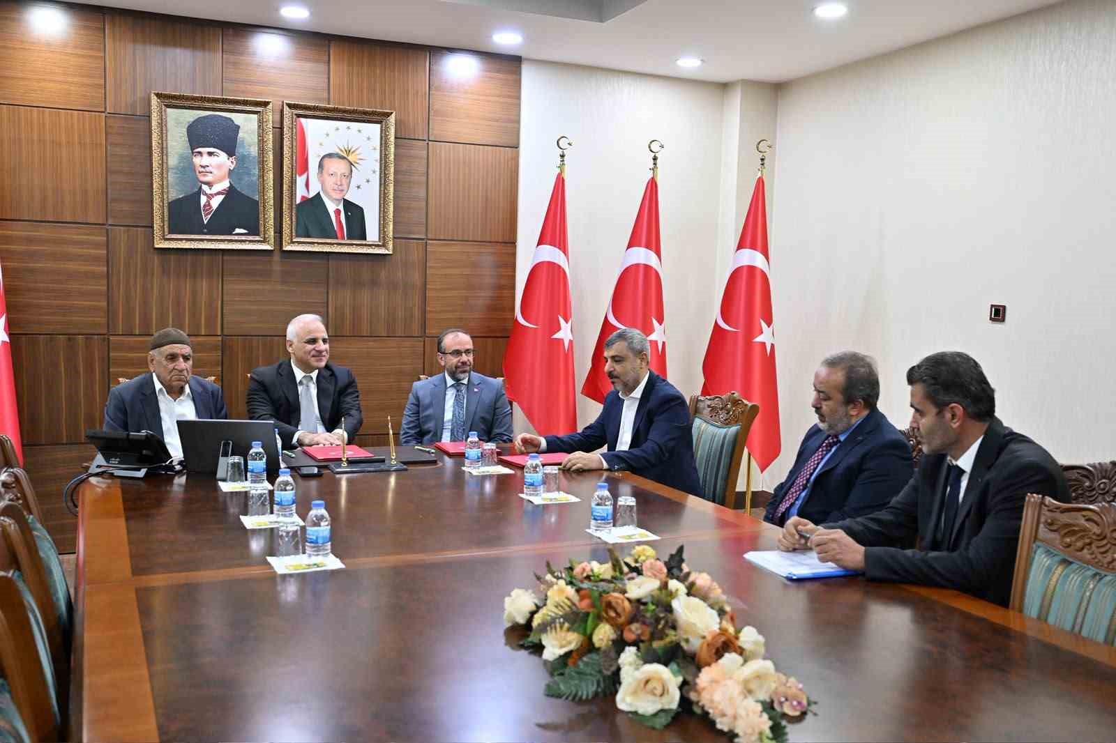 Diyarbakır’a iki cami ve külliye kazandırılacak
