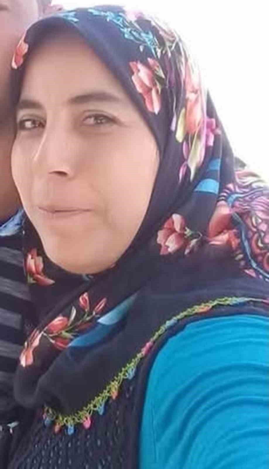 Eşi uyurken kendini asan 2 çocuk annesi kadın hayatını kaybetti
