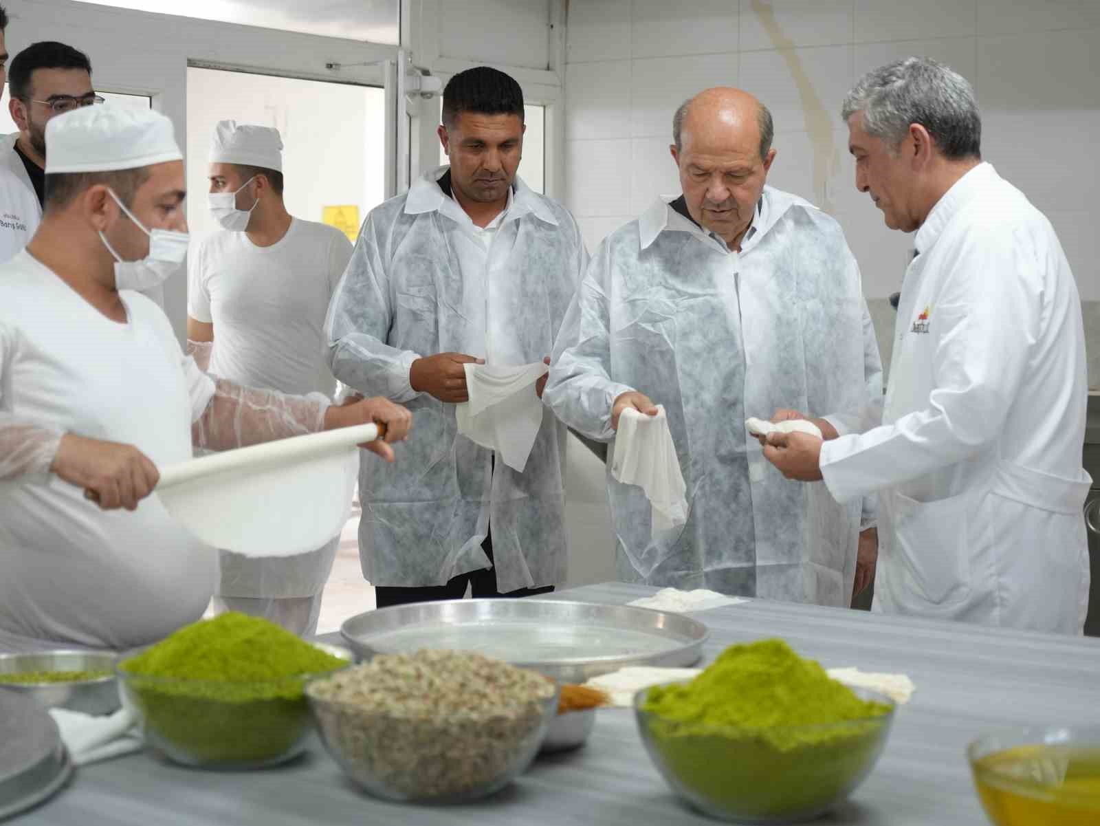 Eski KKTC Cumhurbaşkanı Tatar: "Esas baklava Gaziantep’indir, tescillidir ve kopyası da mümkün değildir"

