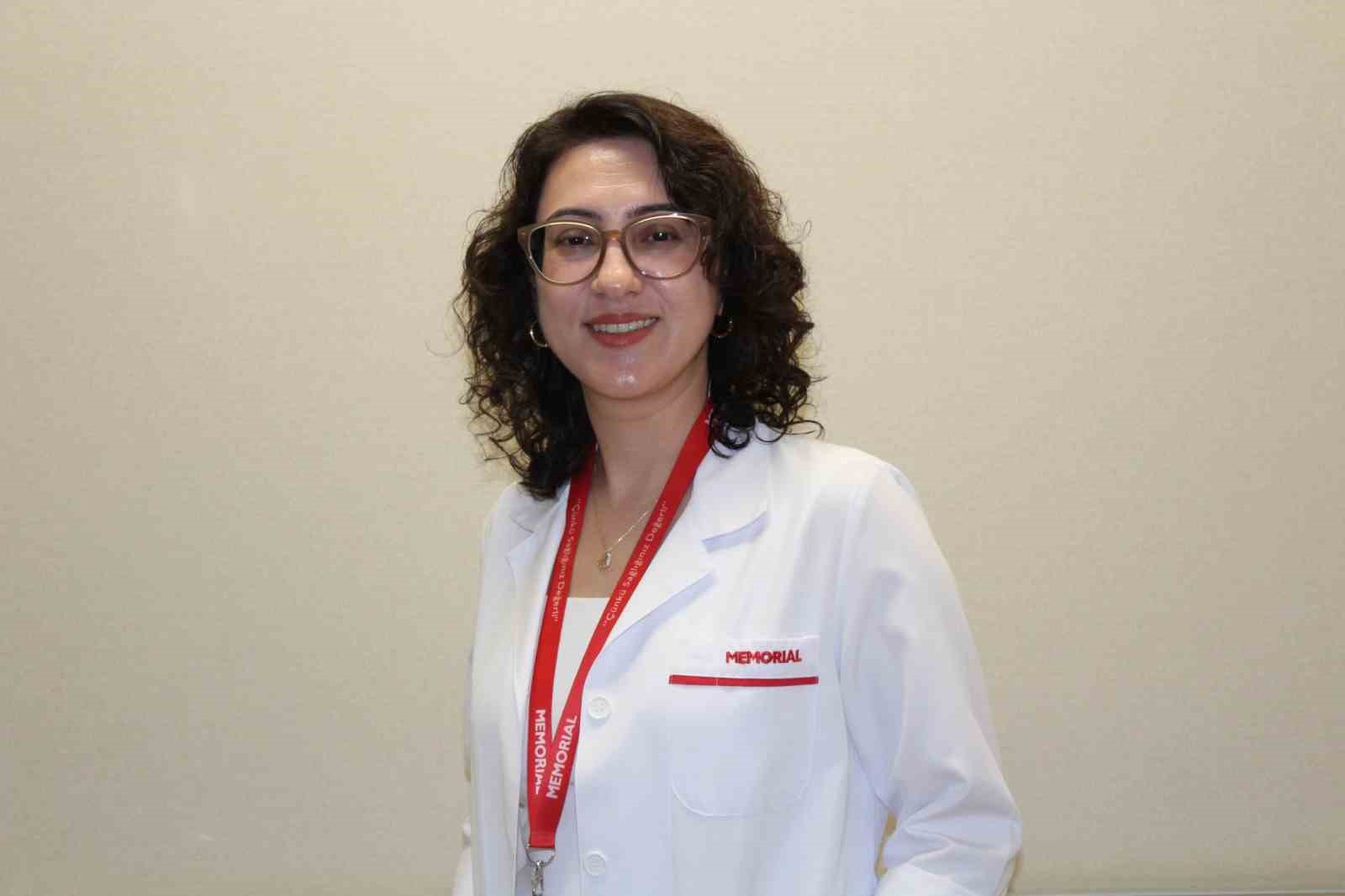 Uzm. Dr. İrem Özçelik: "Sıcak çarpması böbrek yetmezliği, beyin hasarı ve hatta ölüme yol açabilir"
