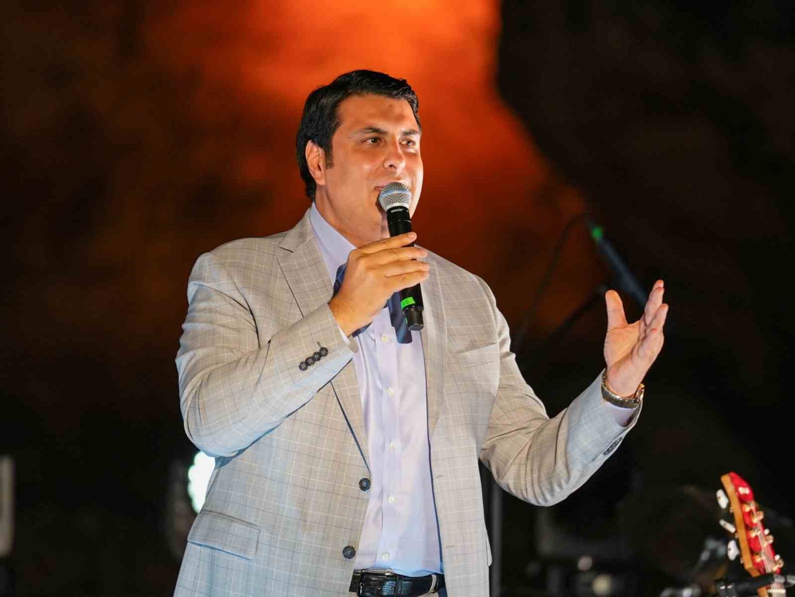Dülük’te tarih, sanat ve mutluluk dolu bir gece

