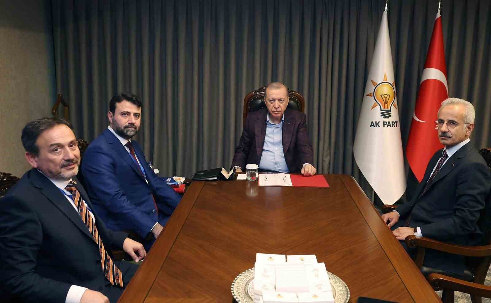 Milletvekilleri Şahin ve Keskinkılıç, Cumhurbaşkanı Erdoğan ile Karabük’ü görüştü
