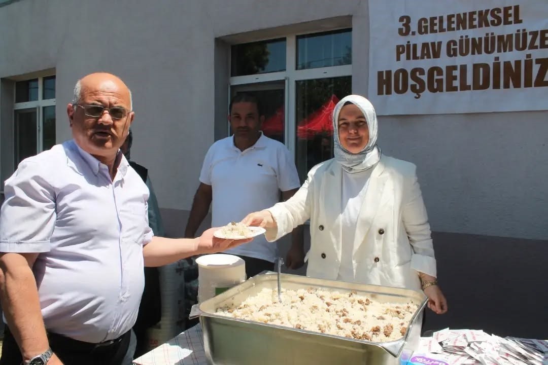 Tarım ve Orman Müdürlüğünde pilav günü
