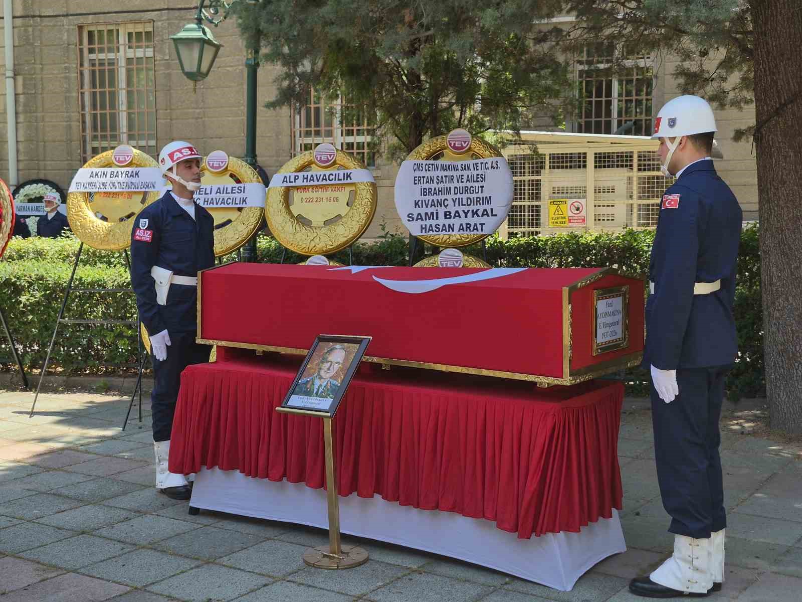 Emekli Tümgeneral Fazıl Aydınmakina son yolculuğuna uğurladı
