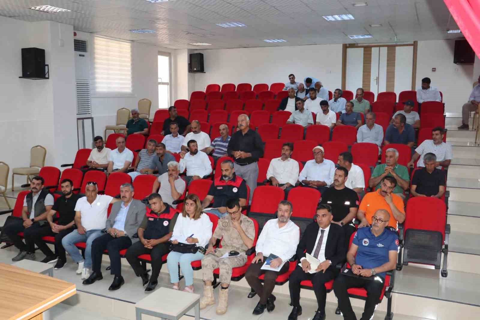 Elazığ’da arazi yangınlarına karşı toplantı gerçekleştirildi
