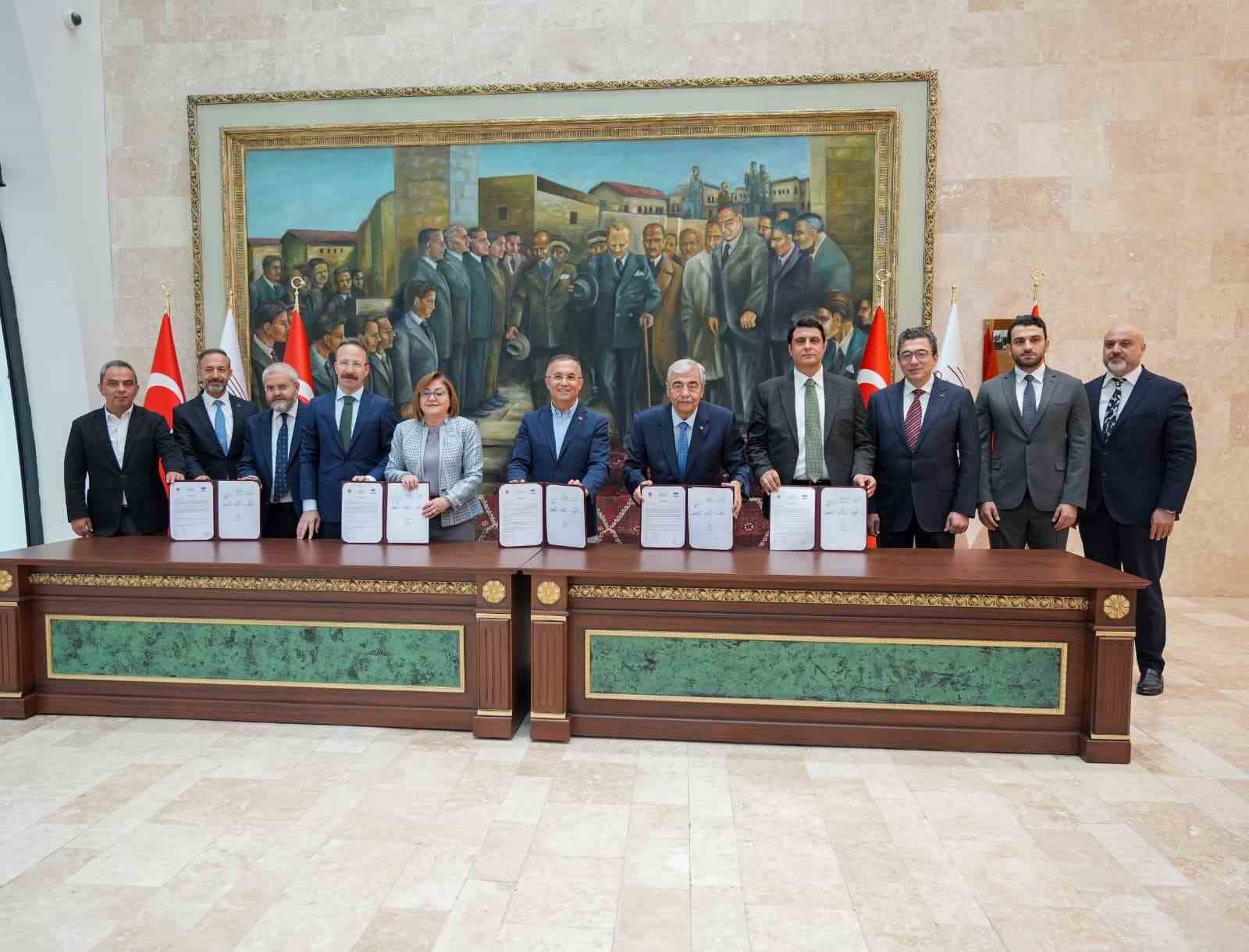İmzalar Kur’an Kursu için atıldı
