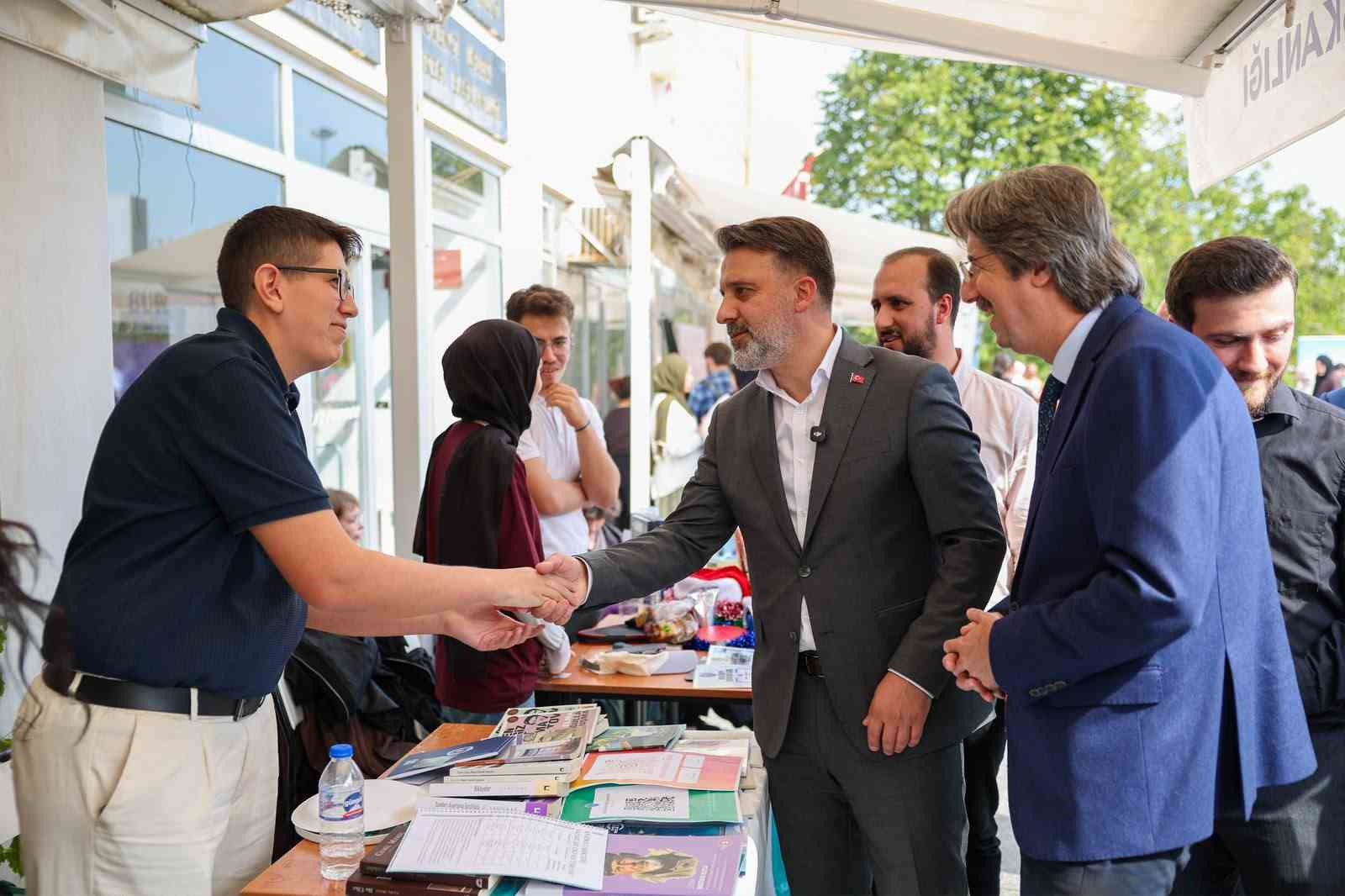 Bursa’da üniversitelilere ’Hoş geldin’ şöleni
