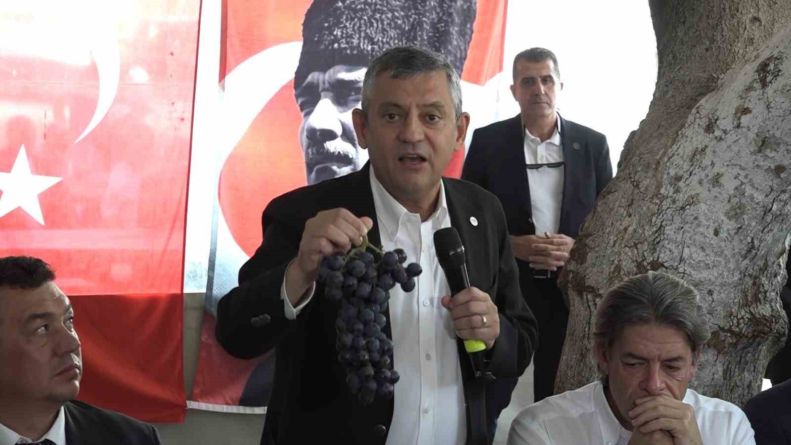 Özgür Özel Bursa’da çiftçilere seslendi: "Bursa’dan tarım bakanı çıkaracağız, Bursalı çiftçilerin yüzü gülecek"
