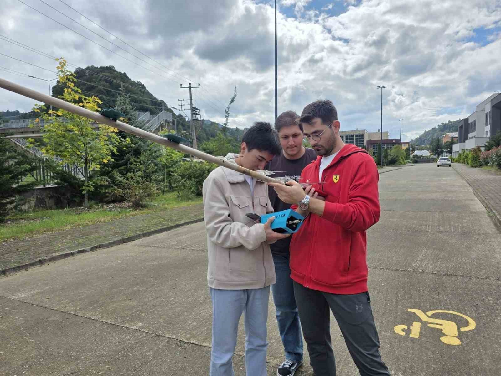 Trabzon’dan uzaya sinyal gönderdiler, ödül kazandılar
