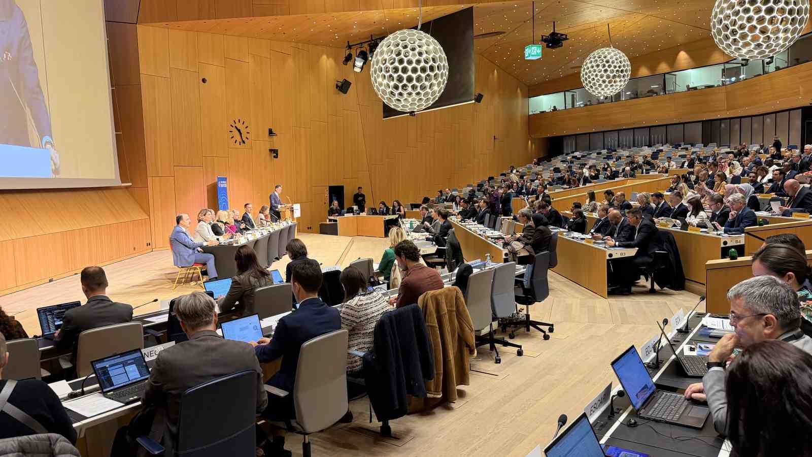 UCLG Başkanı ve COP31 Şehirler ve Yerel Yönetimler Özel Elçisi Başkan Altay, "6. Birleşmiş Milletler Belediye Başkanları Forumu"na katıldı
