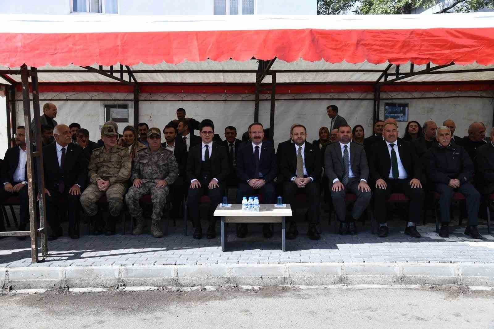 Çıldır doğalgaza kavuştu
