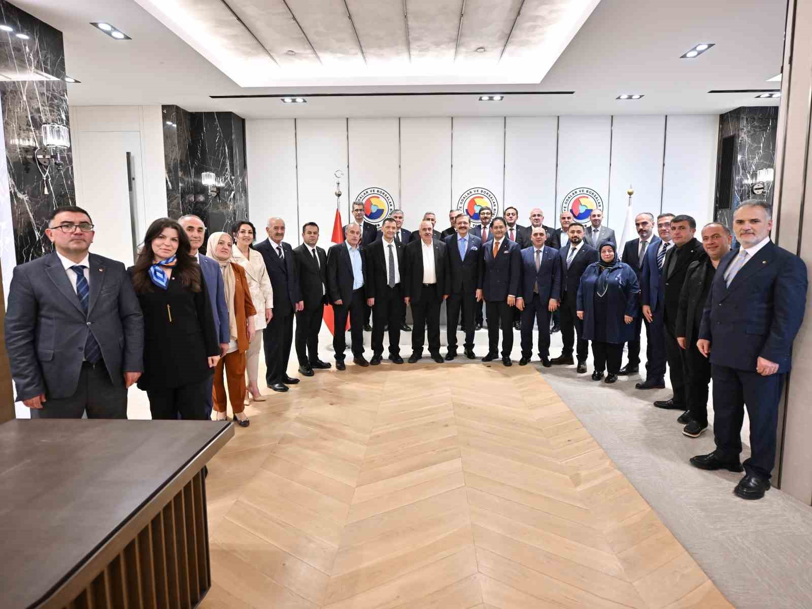 Erzurum Ticaret Borsası Meclisinden TOBB Başkanı Hisarcıklıoğlu’na ziyaret
