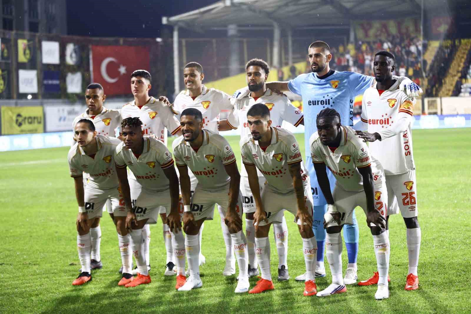 Trendyol Süper Lig: Eyüpspor: 0 - Göztepe: 1 (Maç devam ediyor)
