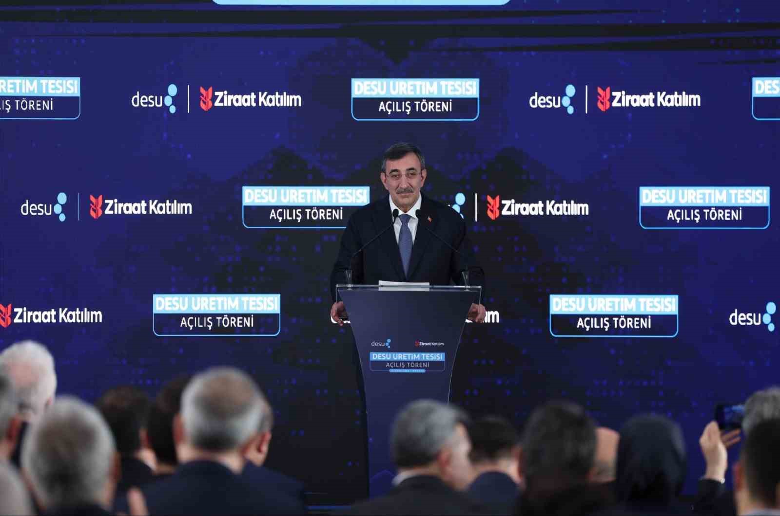 Cumhurbaşkanı Yardımcısı Yılmaz: "Daha önce 5 bin dolara ithal edilen ürün, bugün ülkemizde bin dolara temin edilir hale gelmiş durumda"
