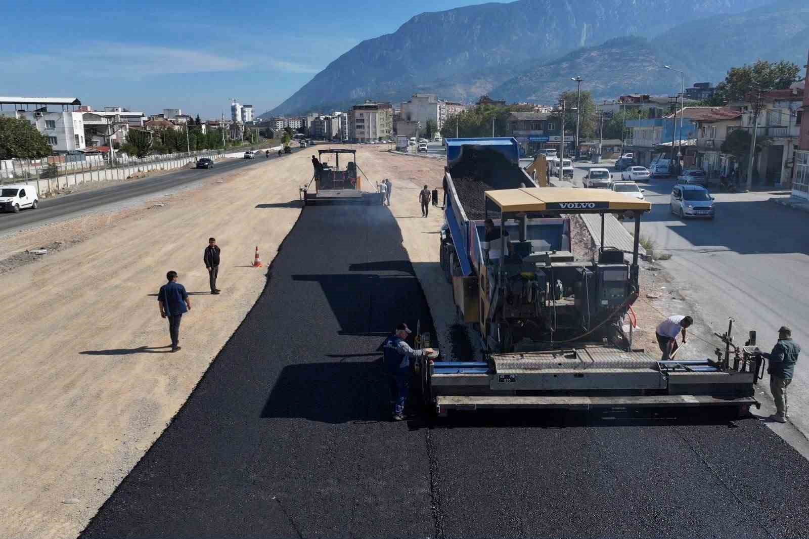 Manisa trafiğini rahatlatacak çalışma devam ediyor

