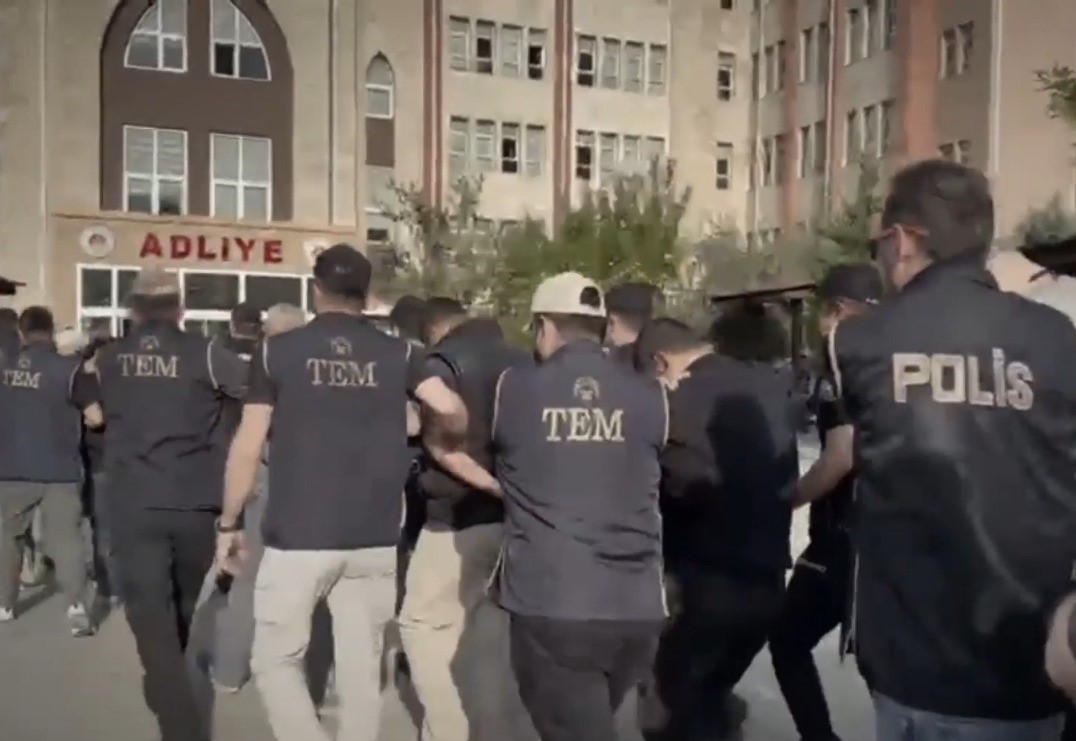 Kahramanmaraş Cumhuriyet Başsavcılığı’ndan ters kelepçe görüntülerine soruşturma
