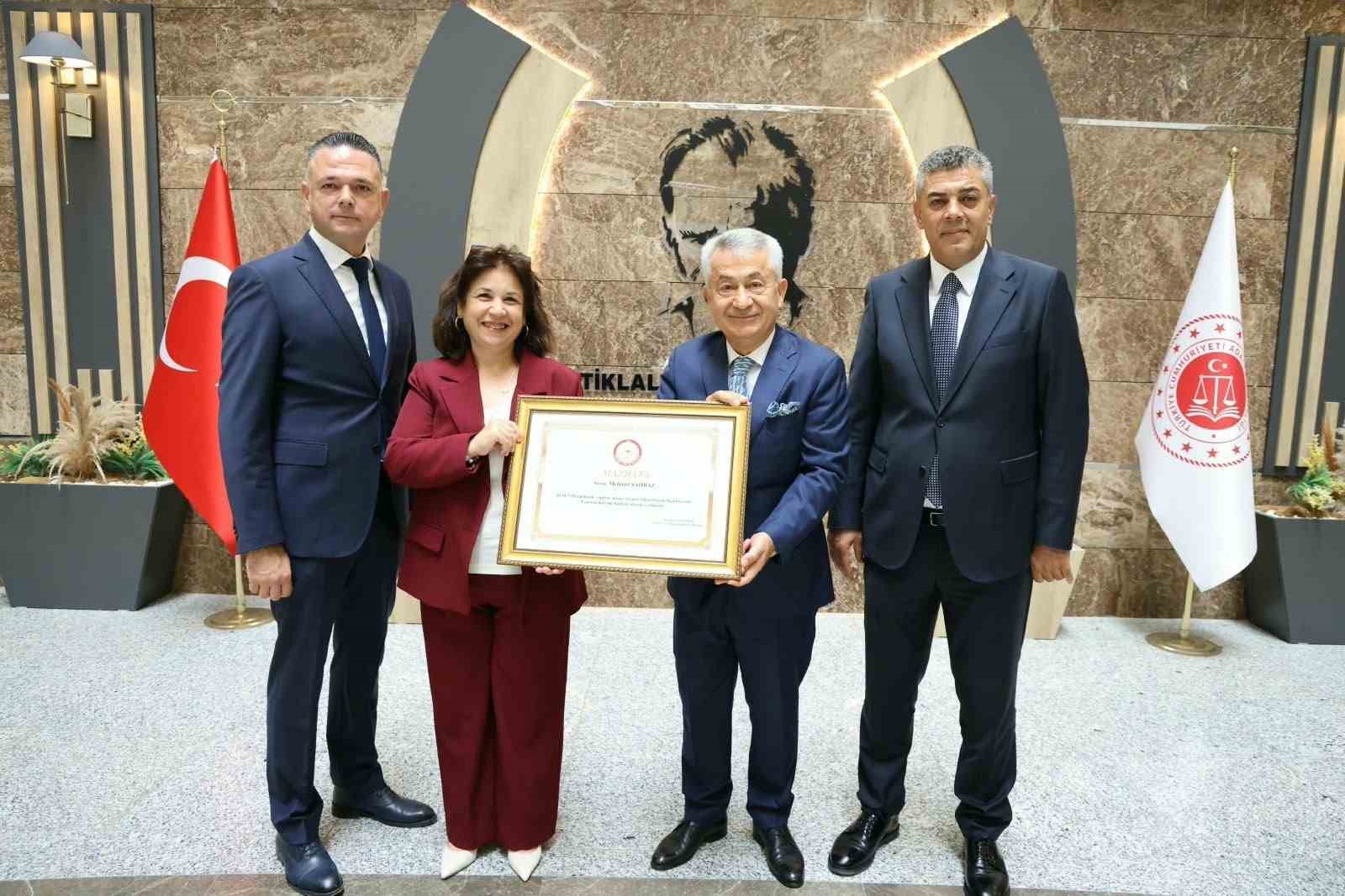 ATO Başkanı Mehmet Şahbaz mazbatasını aldı
