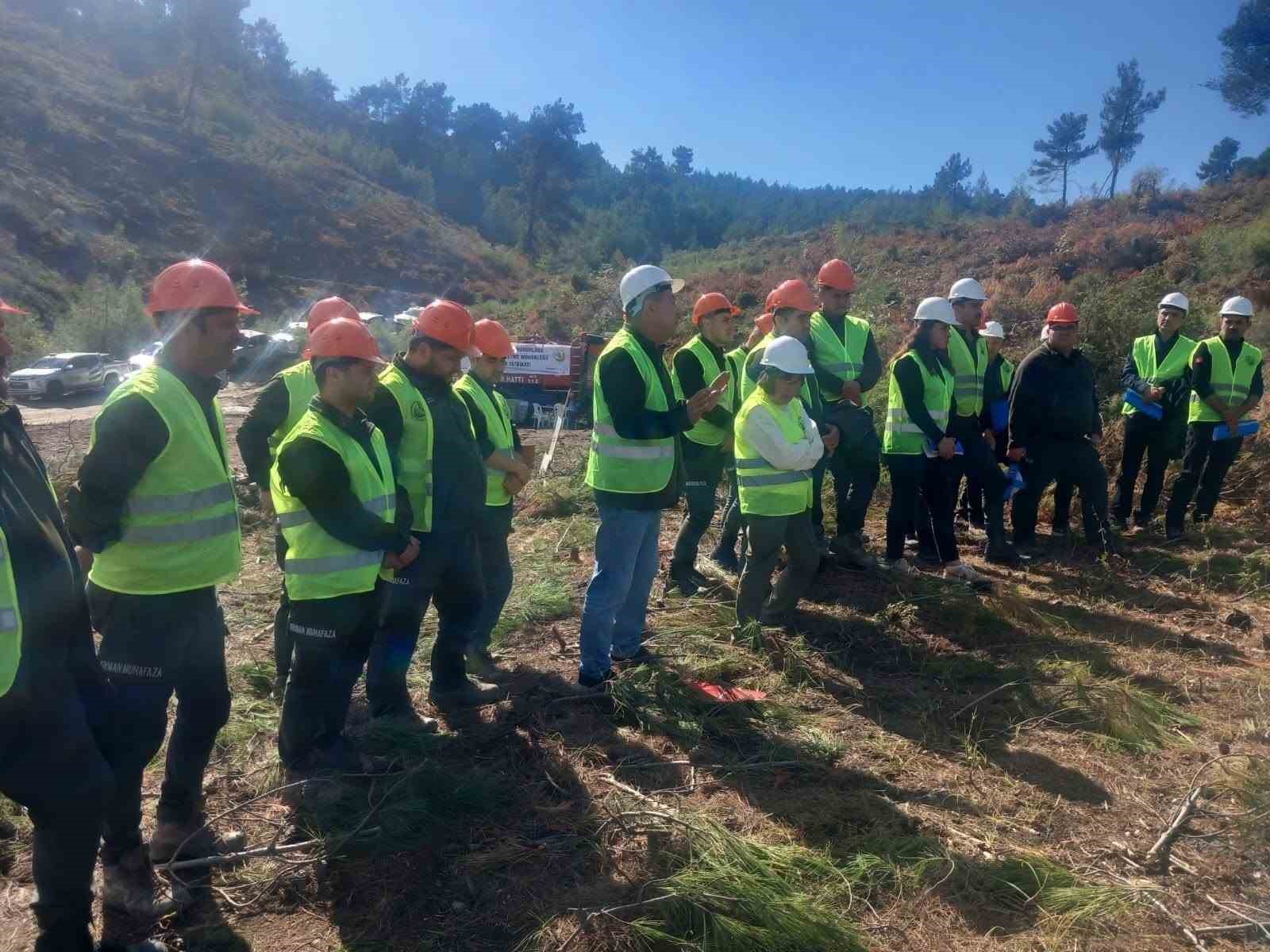 Akhisar’da ormanların geleceği için sahada eğitim
