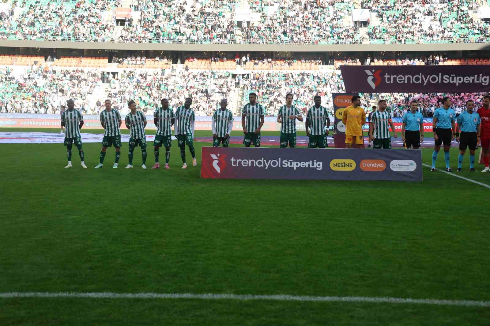 Trendyol Süper Lig: Konyaspor: 1 - Gençlerbirliği: 0 (İlk yarı)
