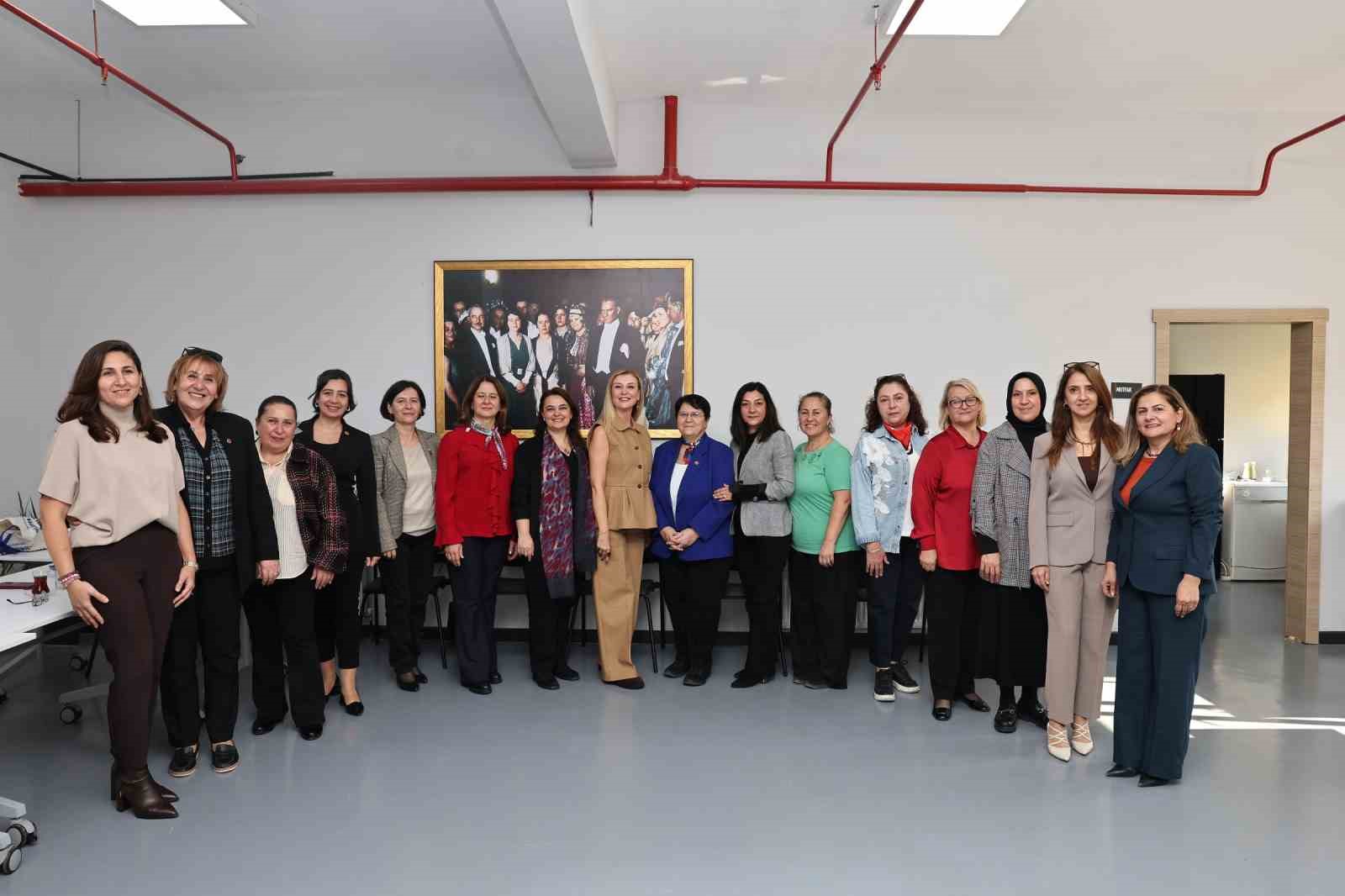 Nilüfer’in kadın muhtarları buluştu
