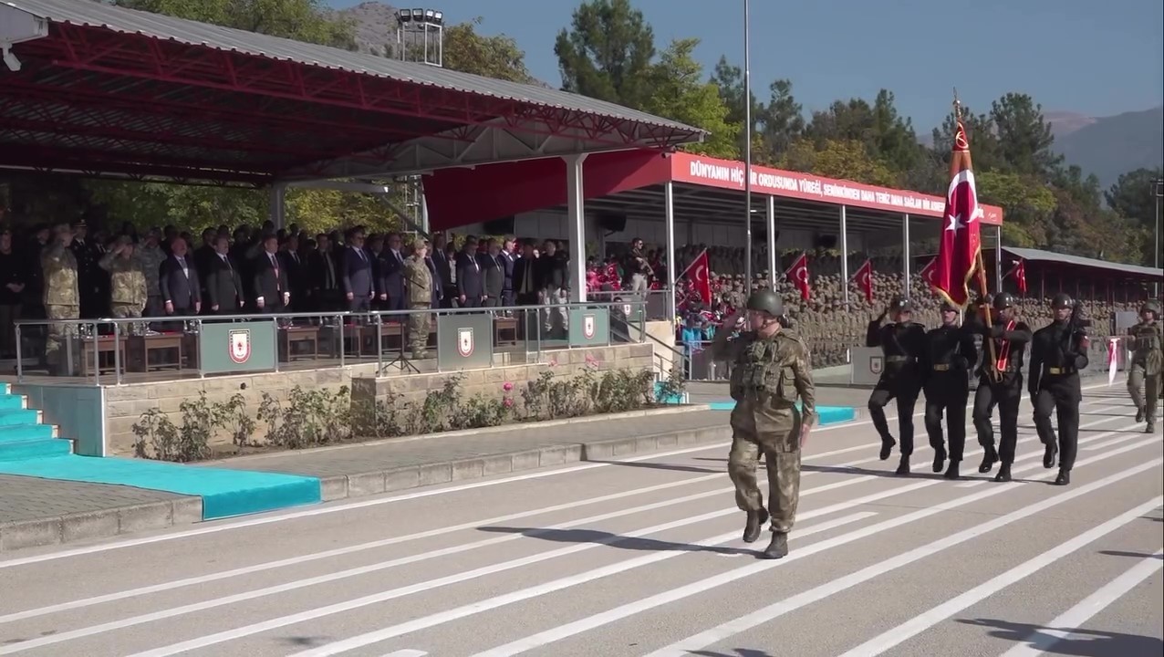 15. Piyade Eğitim Tugayı’nda sancak teslim töreni
